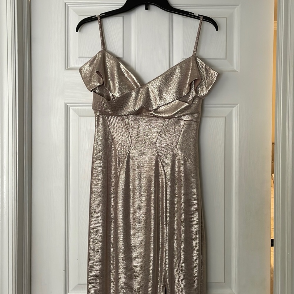 Nightway cold shoulder Foil Gown